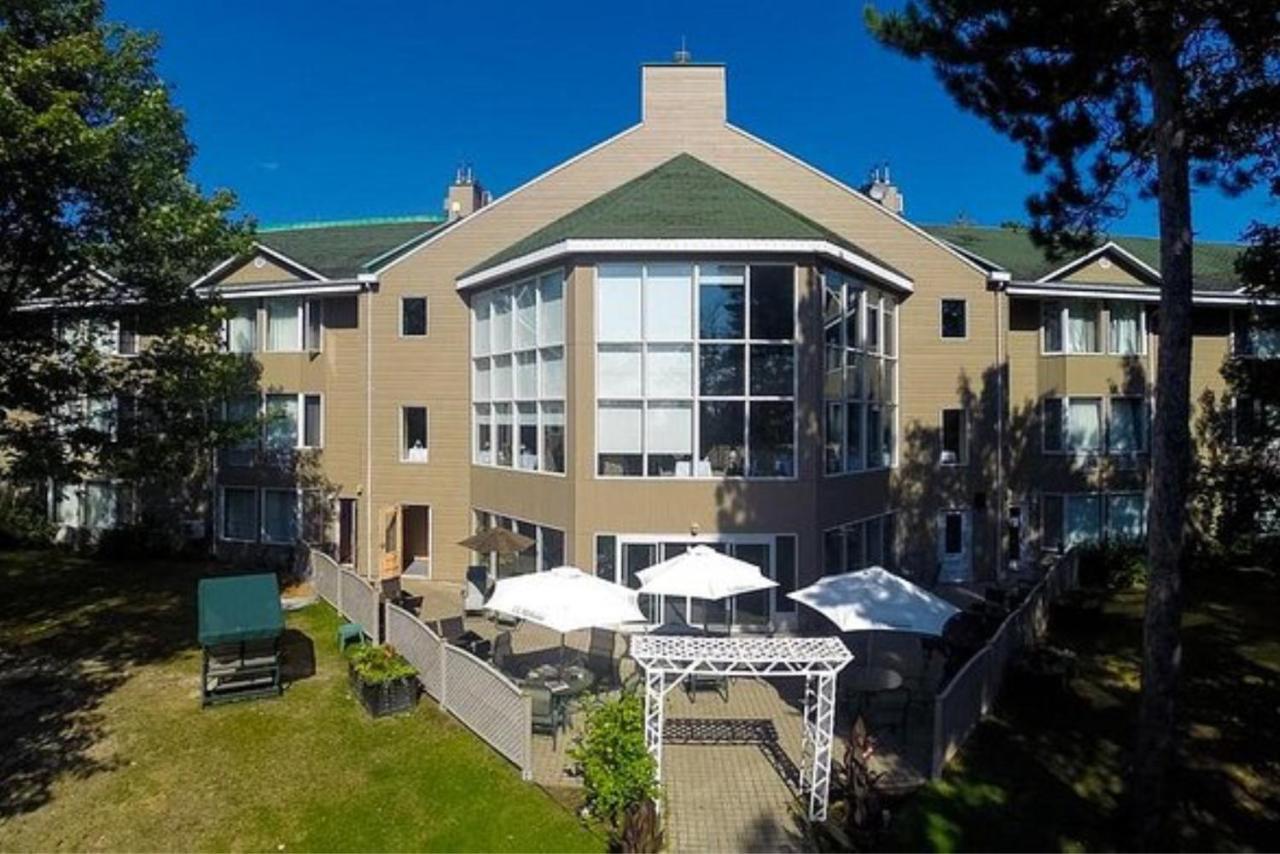 Auberge De La Montagne Coupee Saint Jean De Matha Екстериор снимка