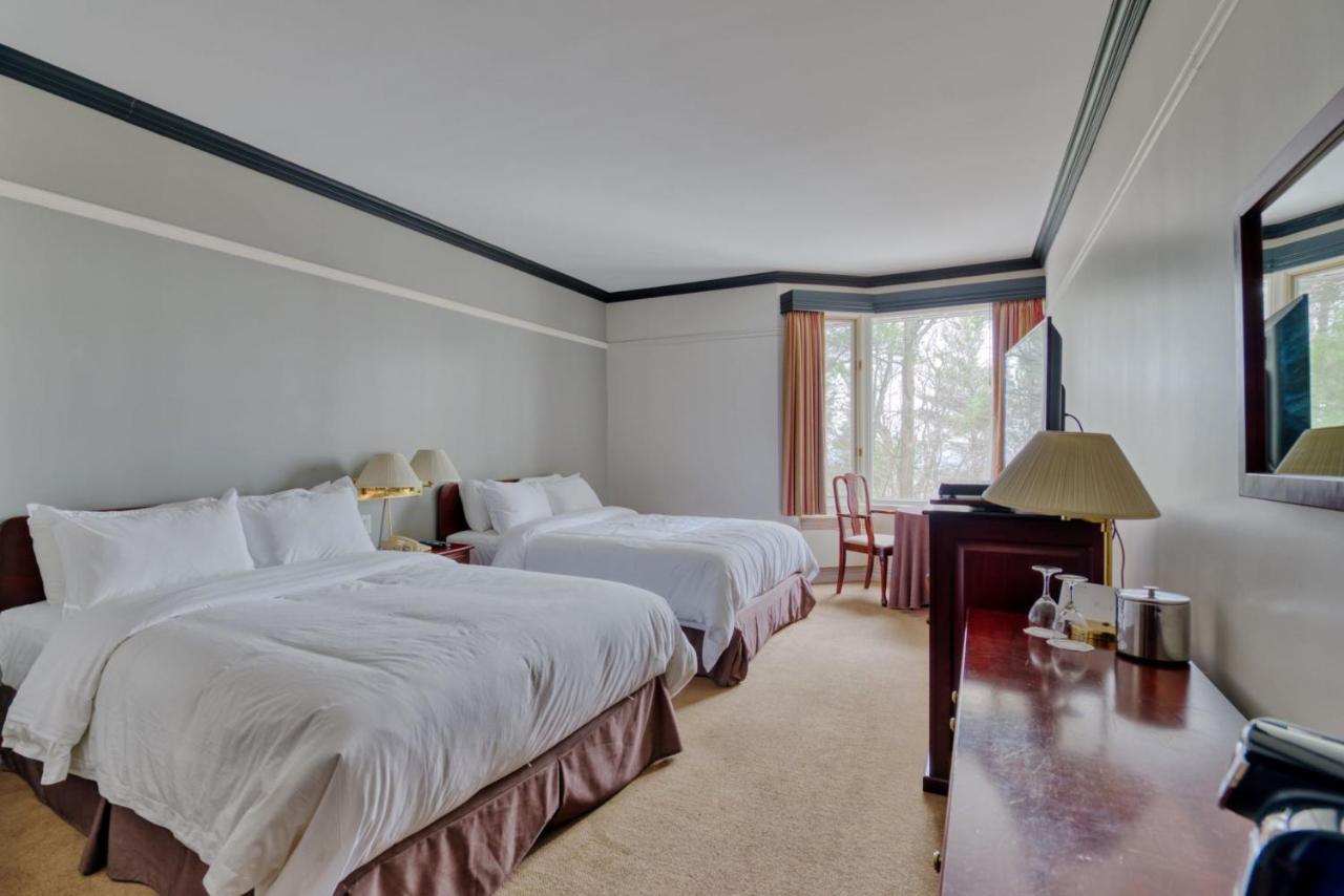 Auberge De La Montagne Coupee Saint Jean De Matha Екстериор снимка