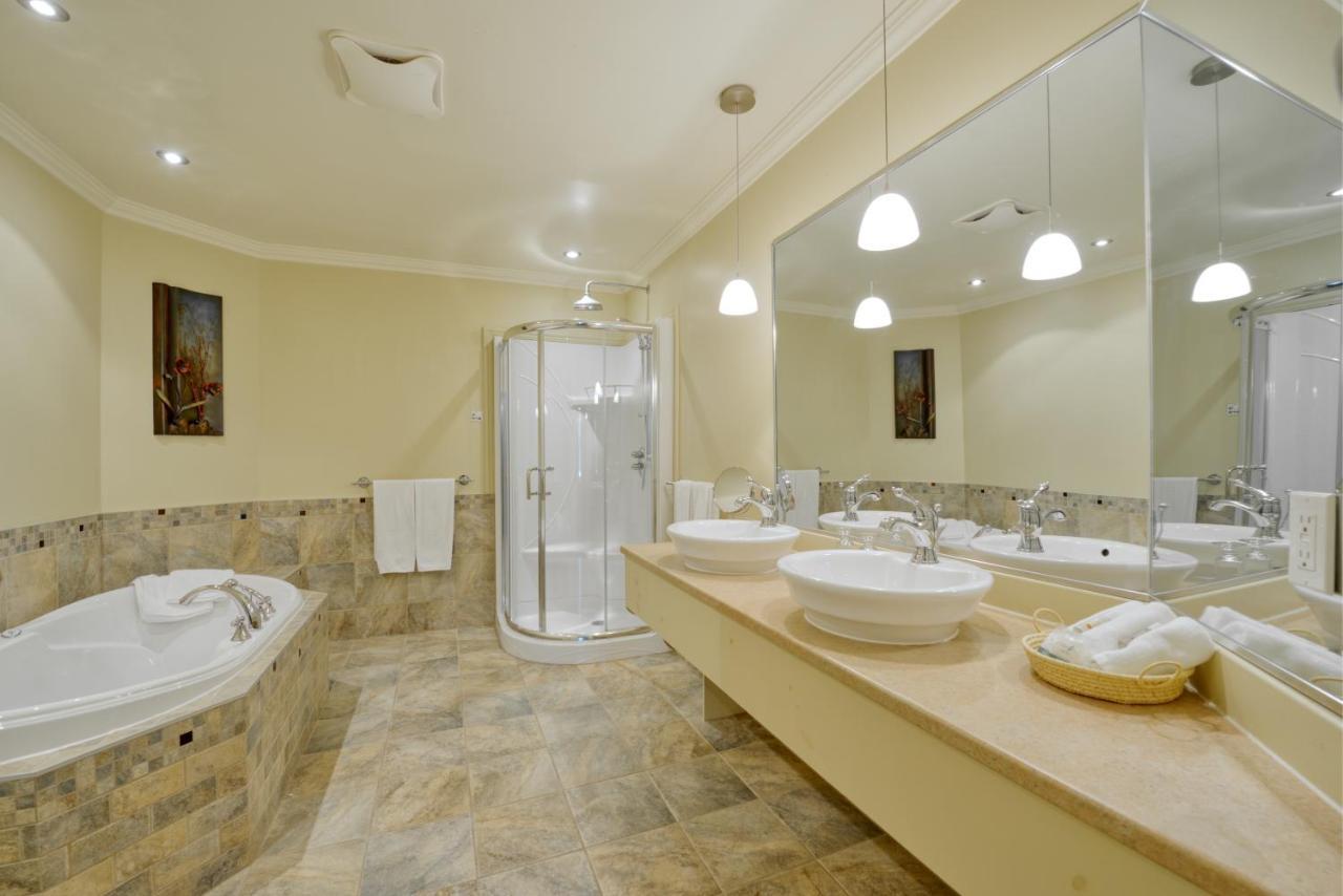 Auberge De La Montagne Coupee Saint Jean De Matha Екстериор снимка