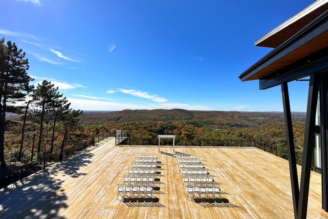Auberge De La Montagne Coupee Saint Jean De Matha Екстериор снимка